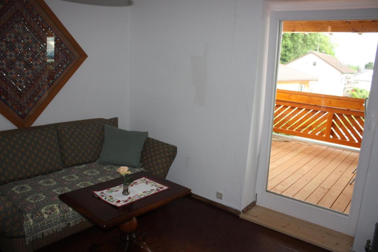 Gaestehaus Wacker Apartment ริงส์ไฮม์ ภายนอก รูปภาพ